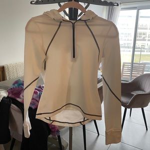 Lululemon light pullover hoodie